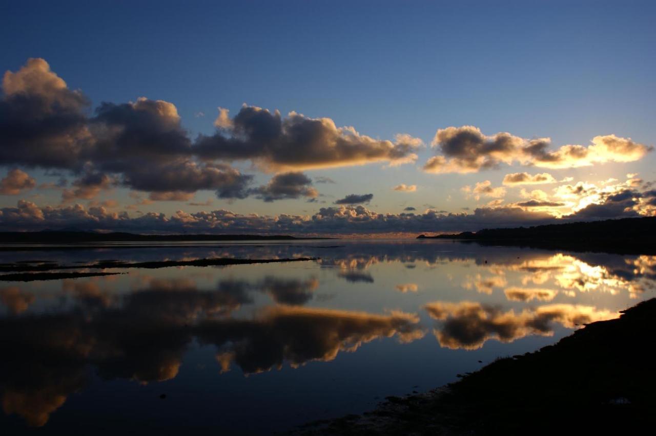 Llanw Malltraeth - Malltraeth Tides Llangadwaladr  Esterno foto